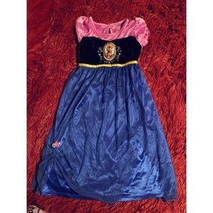 Disney Anna nightgown